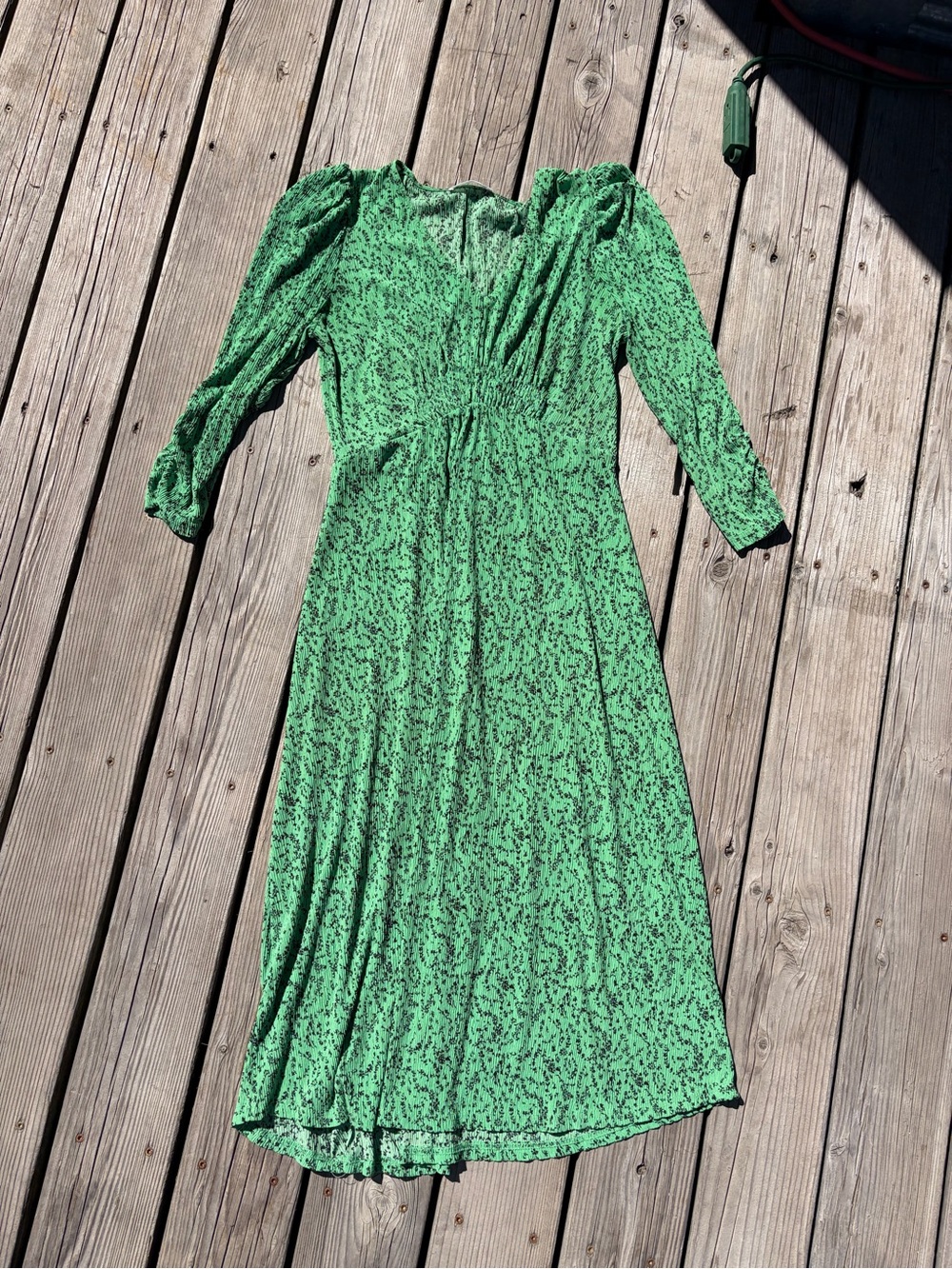 Mango Green Long-Sleeve Puff Midi Dress